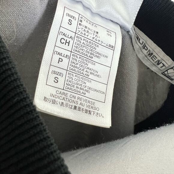 Walt Disney World Sweatshirt SMALL Dragons #8 Gwythaint & Mushu Crewneck Gray - Picture 6 of 8